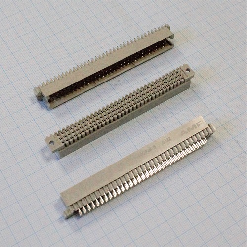 DIN 41612 96 pin () 3  (0-650908-5)