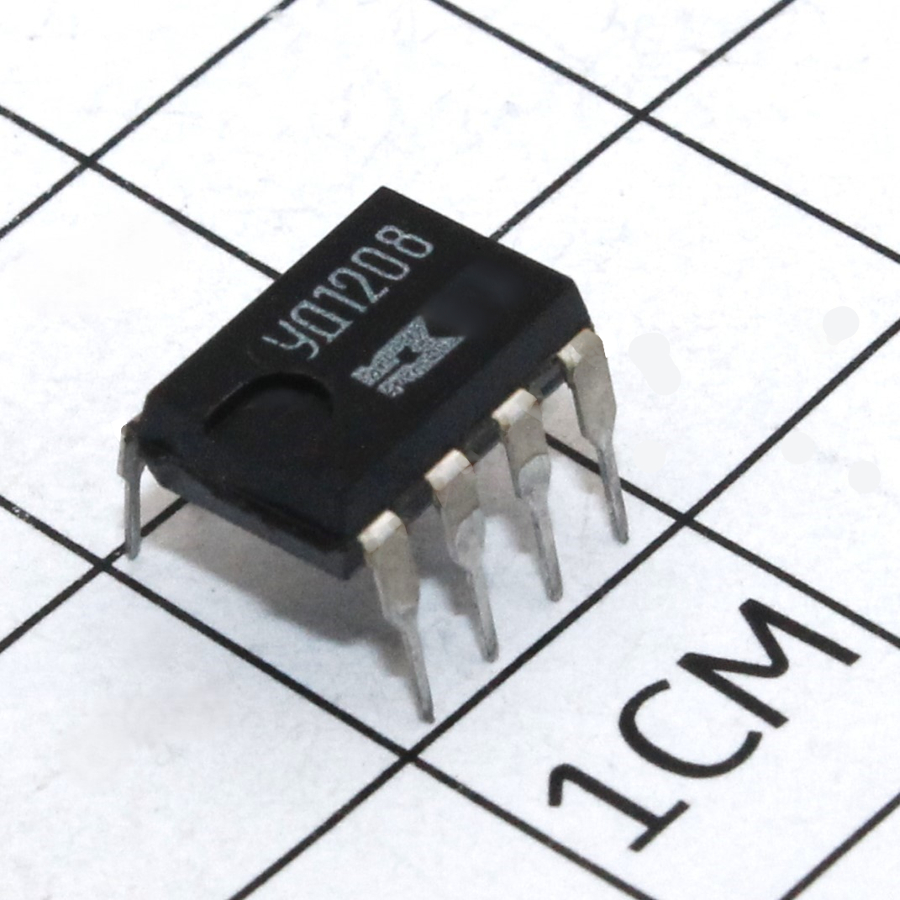 КР140УД1208   90-99г