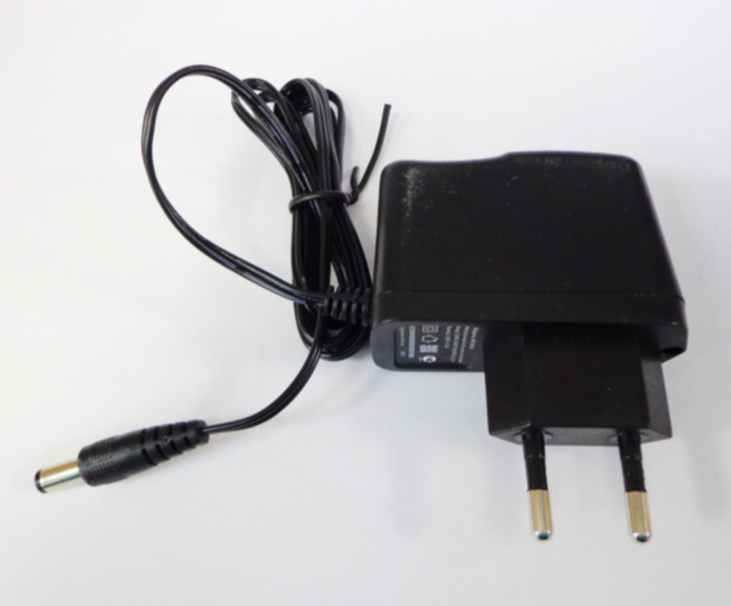 AC/DC Адаптер   5W 220-> 5V/1А(SW-0018)