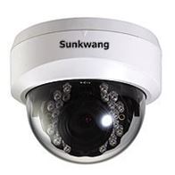 Цветная купольная видеокамера SUNKWANG SK-D385IR/M863P оснащена ПЗС матрицей 1/3" SONY CCD с разрешением 600 ТВЛ, а также объективом 3.6mm Board Lens.
Данная новинка имеет ИК-подсветку с максимальной дальностью до 15 метров и кронштейн с тремя степенями свободы. Подсветка для режима "ночь" выполнена на 14 ИК светодиодах. Питание камеры 12VDC (гнездо 2,1х5,5мм) "-" (SK-D385IR/M863P)