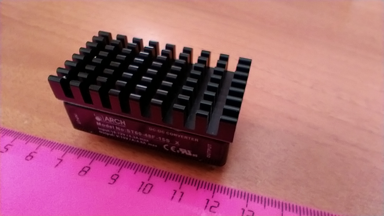 однополярный, с приклеенным радиатором DC/DC 18-72->5V 4000mA 55W ST60-48F-15SX