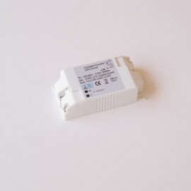 AC/DC-драйвер для 1-3 3W LED, 700мA 3-9W 100…240->22V (GP-LC7021-03) (LD-CU7021-03) AC/DC- LED 700A, 3-9W 100240->22V (GP-LC7021-03) (LD-CU7021-03)
