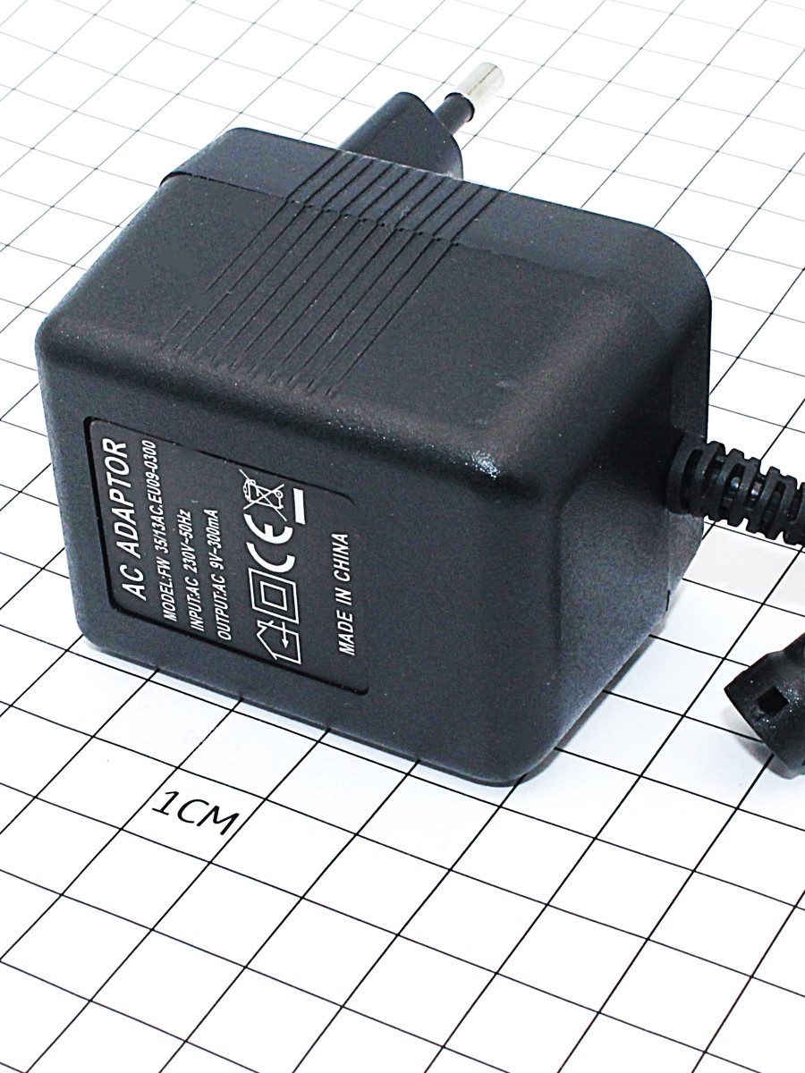 AC/AC Адаптер нестаб. 2,7W 220->9V/0,3A (1824914)