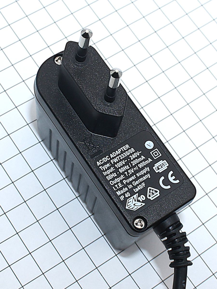 AC/DC Адаптер 6,8W 100-220->7,5V/0,9A (1829493) AC/DC Адаптер 6,8W 100-220->7,5V/0,9A (1829493)
