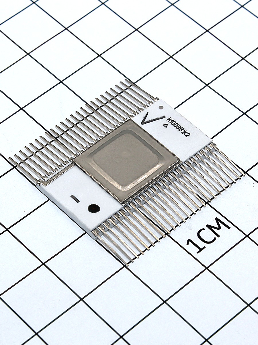 КМ1008ВЖ2  (К1008ВЖ2(М2))    92г